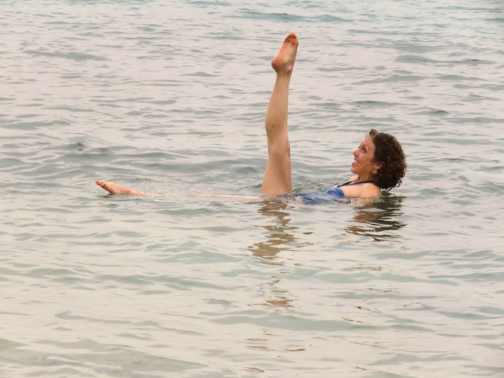 Ballet Legs with a super-buoyancy from the Dead Sea's salty waters