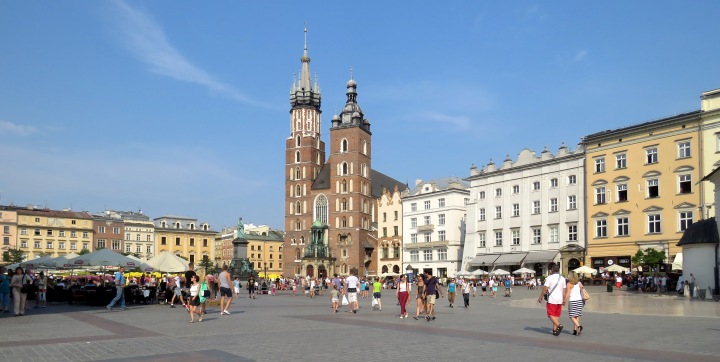 Main Square and Saint Mary's Church Krakow - Read more at www.beautifulfillment.com